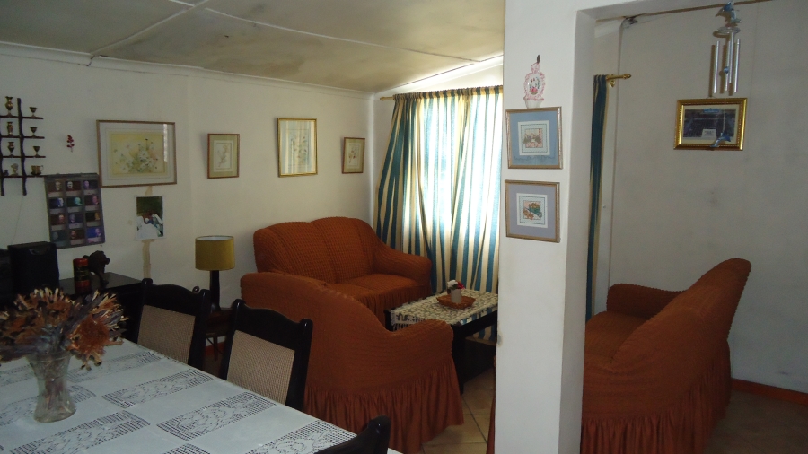 2 Bedroom Property for Sale in Chris Hani Park Western Cape